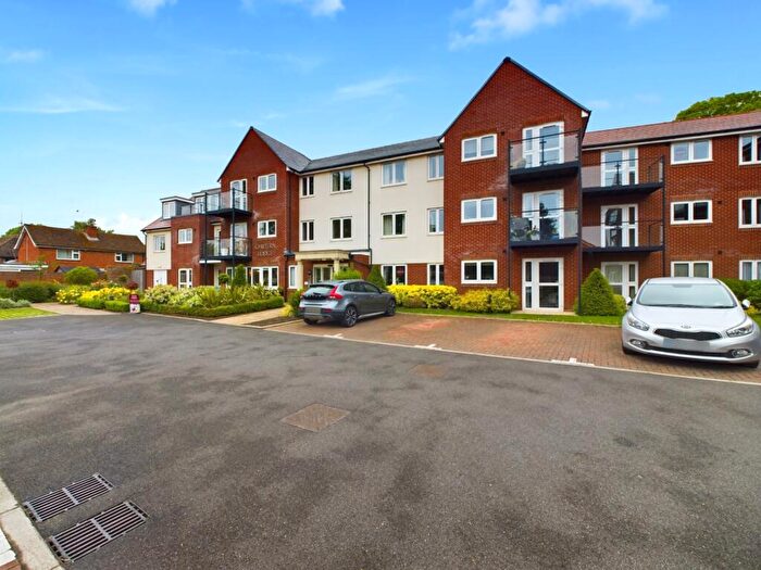 1 Bedroom Apartment For Sale In Chiltern Lodge, Princes Risborough, Buckinghamshire, HP27