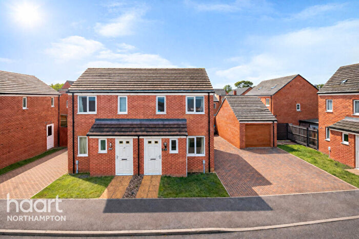 2 Bedroom Semi-Detached House For Sale In Chancellor Court, Northampton, NN2