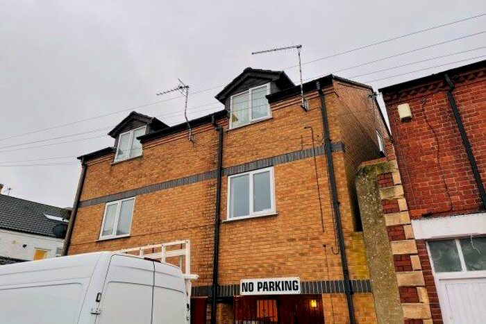 2 Bedroom Maisonette To Rent In Mosley Street, Nottingham, NG15