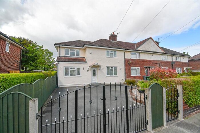 4 Bedroom End Of Terrace House For Sale In Ivy Lane, Moreton, Wirral, CH46