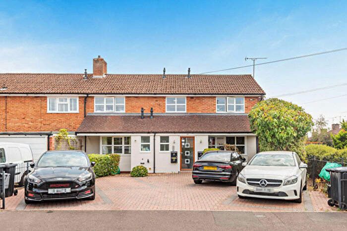 1 Bedroom Flat For Sale In Pennfields, Ruscombe, RG10