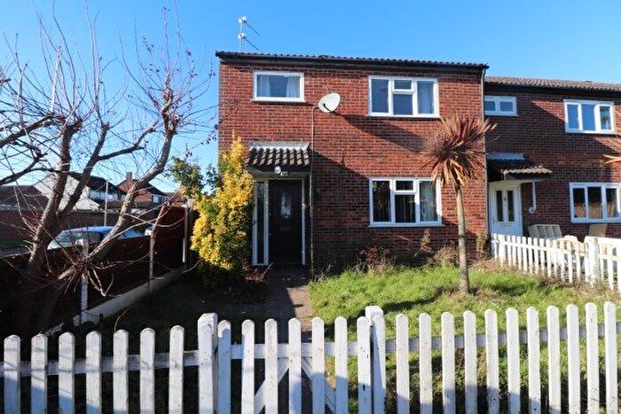 3 Bedroom End Of Terrace House To Rent In Tyler Avenue, Clacton-On-Sea, CO16