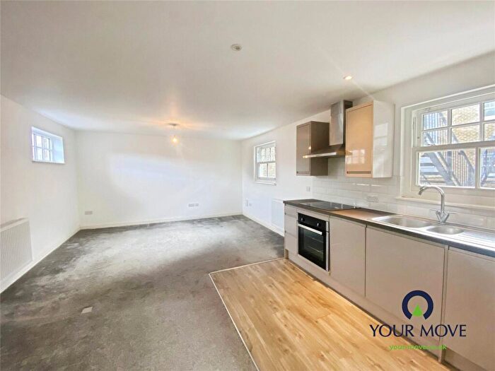 1 Bedroom Flat To Rent In High Street, Broadstairs, Kent, CT10