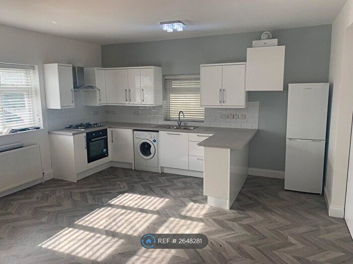 1 Bedroom Flat To Rent In Copperfield Ave, Uxbridge, UB8