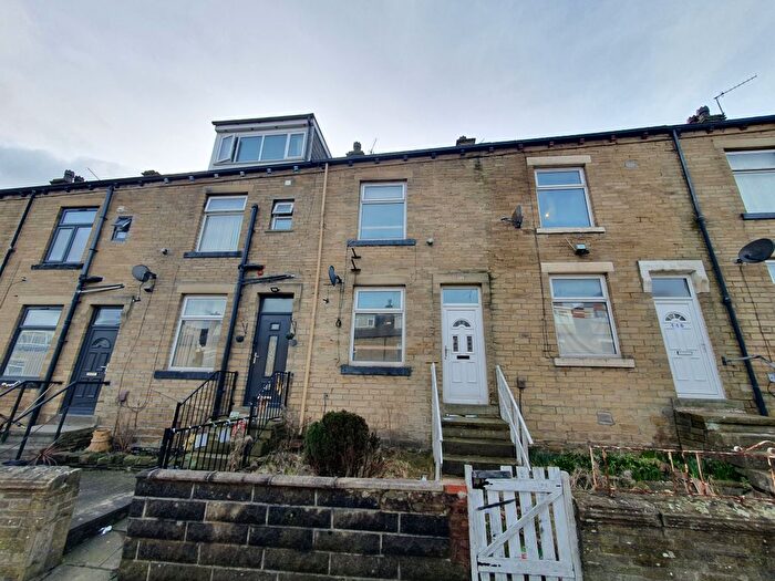 2 Bedroom Terraced House To Rent In Hartington Terrace, Bradford, BD7