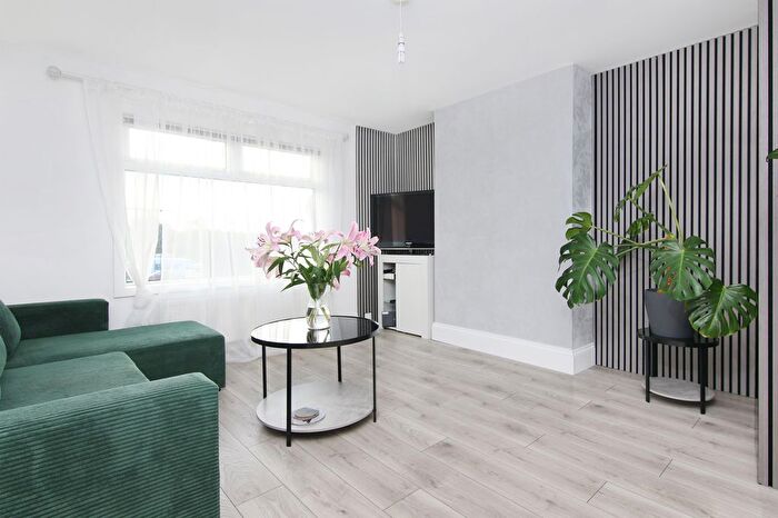 1 Bedroom Flat For Sale In A Bogwood Court, Mayfield, Dalkeith, EH22