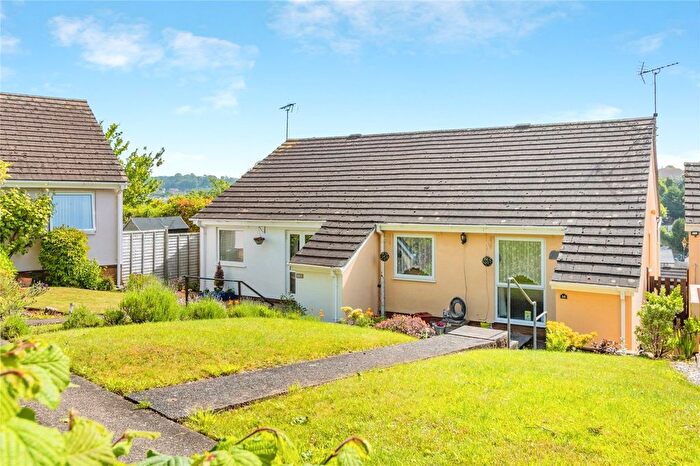 2 Bedroom Bungalow For Sale In Chinkwell Rise, Torquay, Devon, TQ2