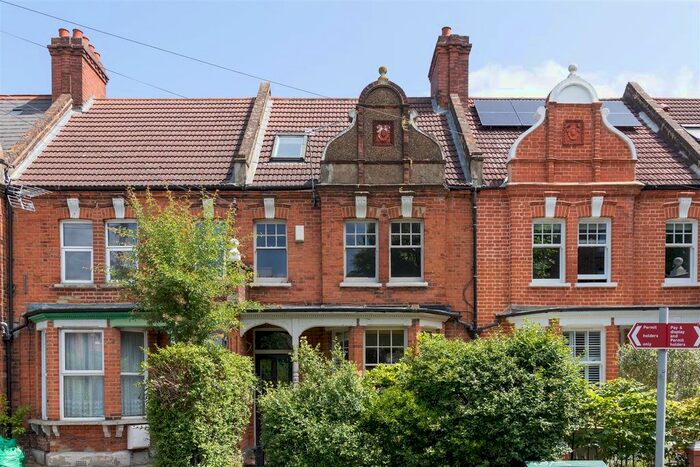 4 Bedroom Terraced House To Rent In Pretoria Avenue, London, E17