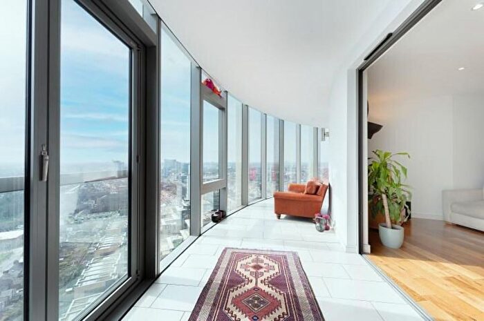 2 Bedroom Flat For Sale In Ealing Road, Brentford, TW8