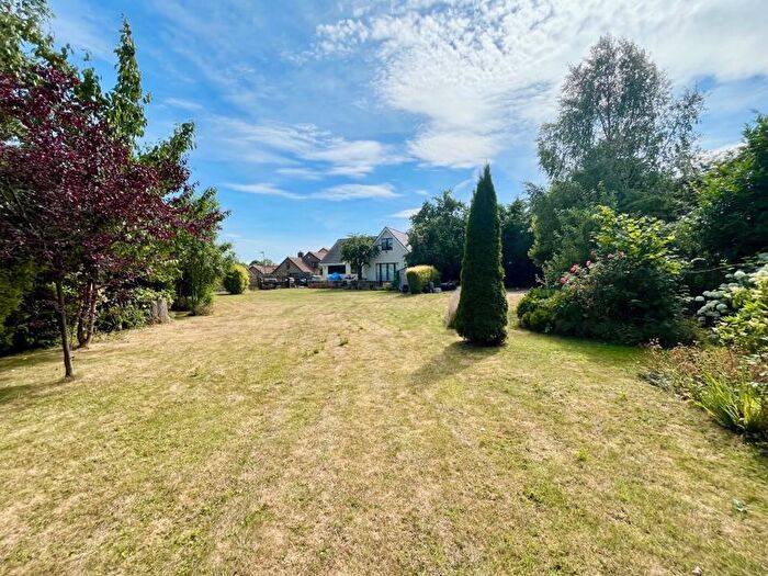 3 Bedroom Detached House For Sale In Abbots Road, Bristol, BS15