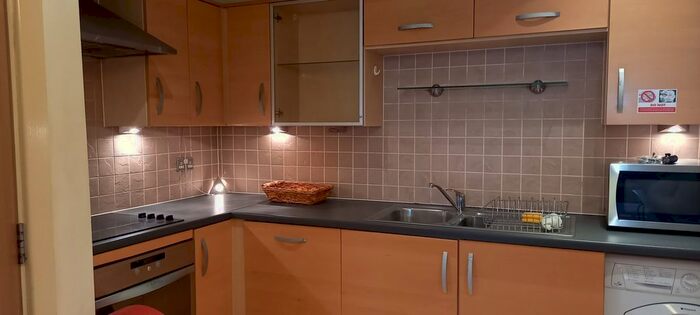 3 Bedroom Flat To Rent In Abbey Court, Priory Place, Coventry, CV1