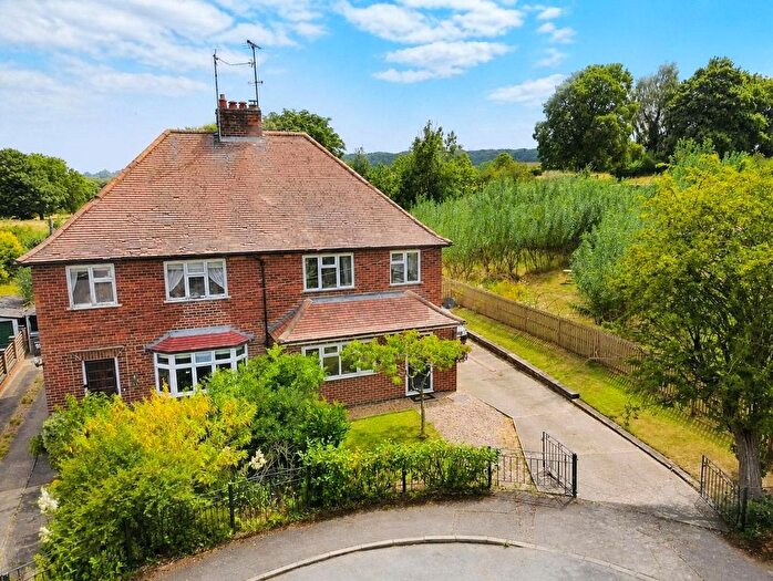 3 Bedroom Semi-detached House For Sale In Park Avenue, Woodborough, Nottingham, NG14