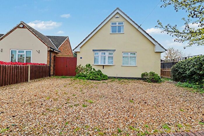 4 Bedroom Detached House For Sale In Cromwell Crescent, Market Harborough, LE16