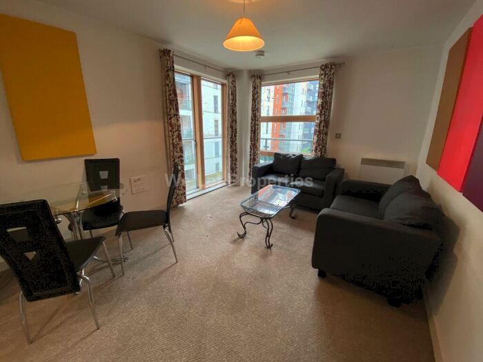 2 Bedroom Apartment To Rent In Barton Place, Green Quarter, M4
