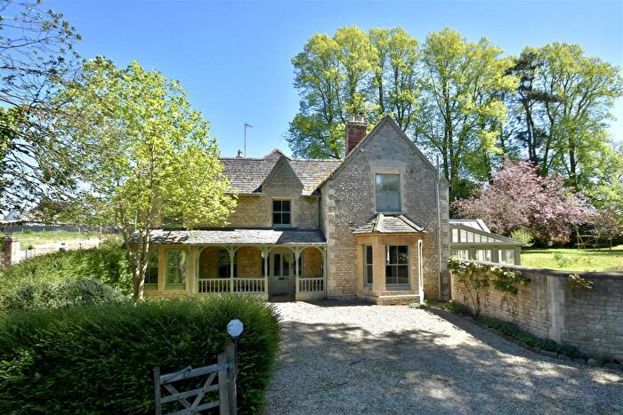 5 Bedroom Detached House For Sale In Station Road, Lower Heyford, OX25