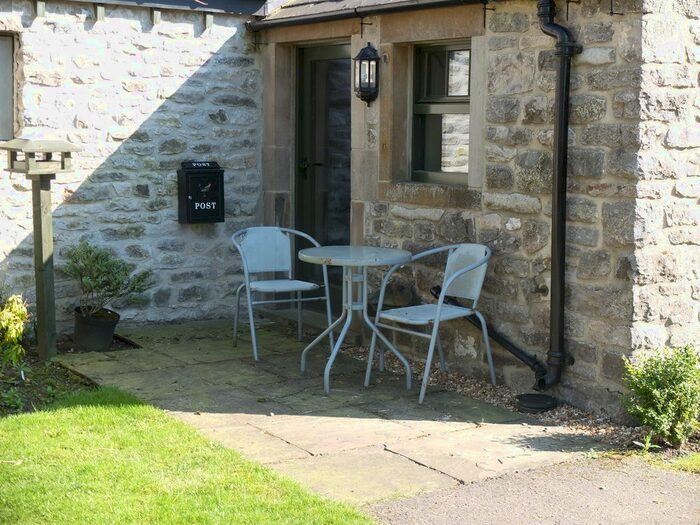 1 Bedroom Cottage To Rent In Highfield Farm, Flagg, Buxton, SK17