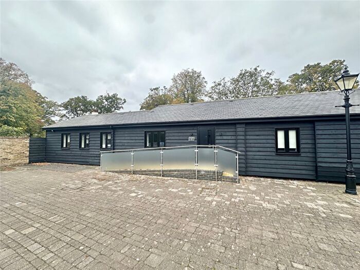 3 Bedroom Bungalow To Rent In Woodhall Lane, Shenley, Radlett, Hertfordshire, WD7