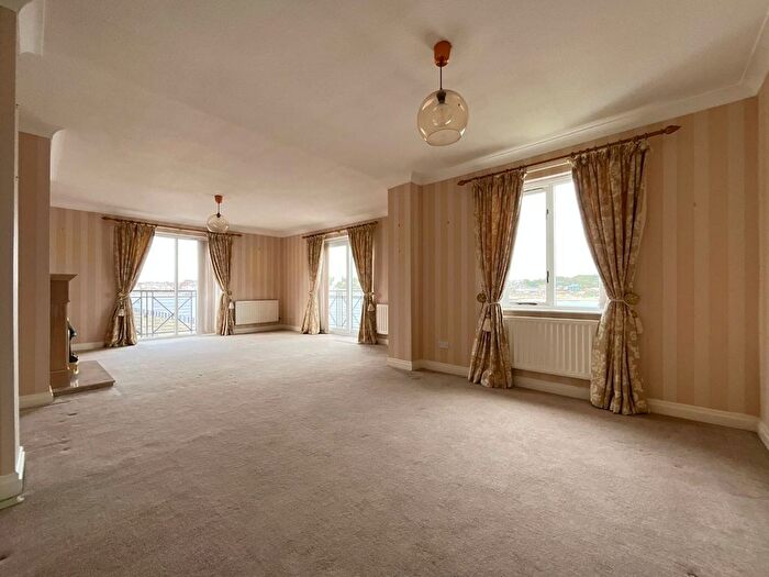 2 Bedroom Flat For Sale In Harbour View, South Shields, NE33