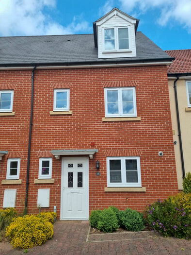 4 Bedroom Terraced House To Rent In Abbeyfields, Bury St Edmunds, IP33