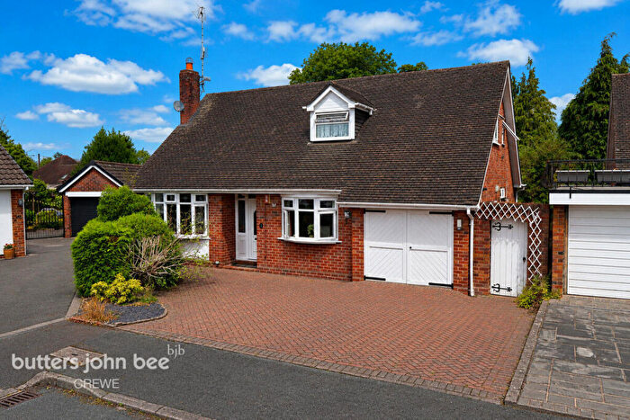 4 Bedroom Detached Bungalow For Sale In Meadow Drive, Crewe, CW2
