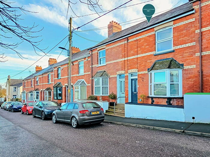 3 Bedroom Terraced House For Sale In North View Avenue, Bideford, EX39