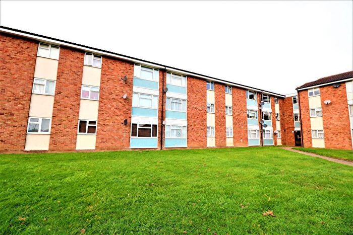 2 Bedroom Flat To Rent In Coronation Avenue, East Tilbury, RM18