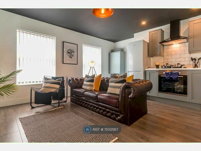 3 Bedroom Flat To Rent In Smithdown Road, Liverpool, L15