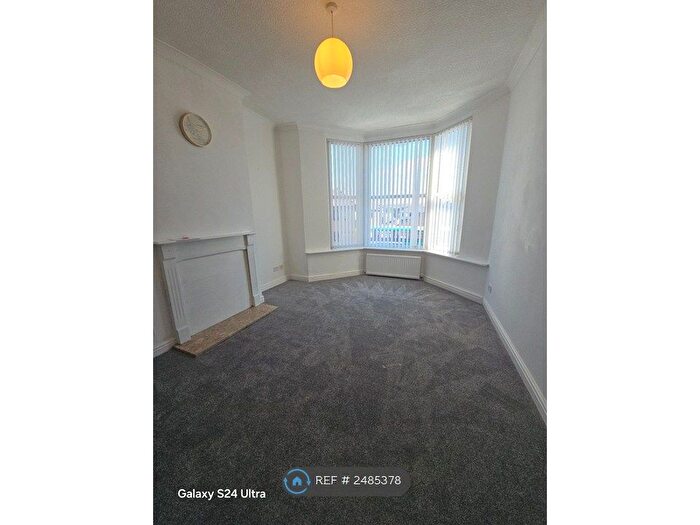 2 Bedroom Flat To Rent In Heysham Road, Morecambe, LA3