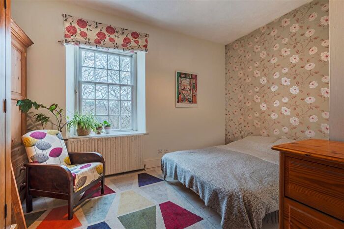 3 Bedroom Terraced House For Sale In Vandyck Avenue, Keynsham, Bristol, BS31