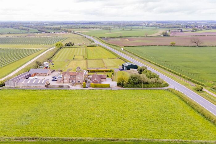 3 Bedroom Detached Bungalow For Sale In Thirsk Road, Easingwold, York, YO61