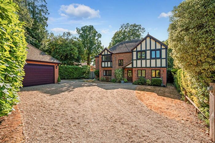 4 Bedroom Detached House For Sale In Queens Road, Waterlooville, PO7