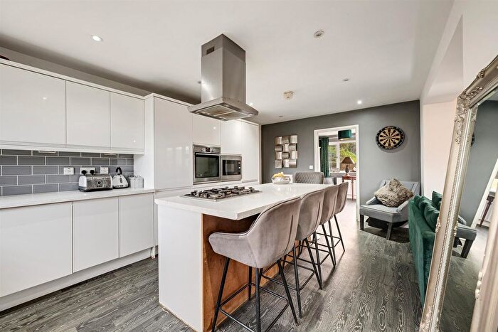 5 Bedroom Semi-Detached House For Sale In Layhams Road, West Wickham, BR4