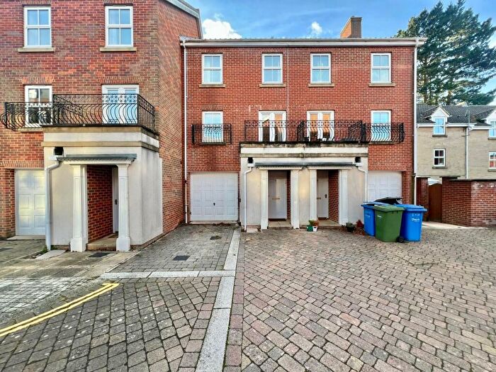 3 Bedroom House To Rent In Thomas Wyatt Close, Fellowes Plain, Norwich, NR2