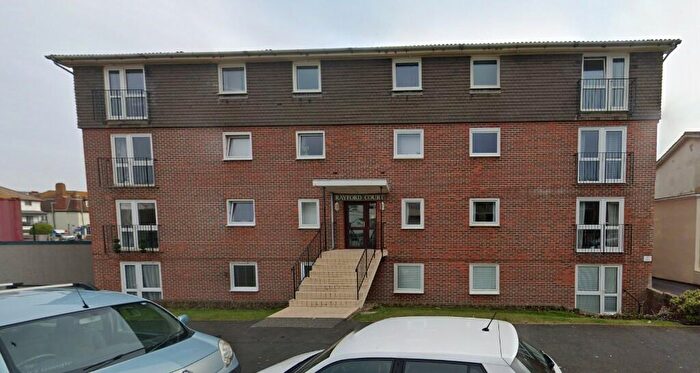 2 Bedroom Flat To Rent In St. Johns Road, Seaford, East Sussex, BN25