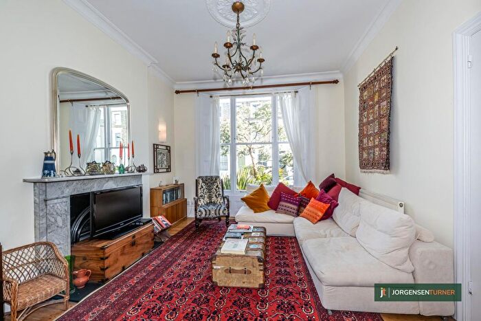5 Bedroom Terraced House For Sale In Stanlake Road, Shepherd's Bush, London, W12