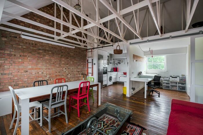 2 Bedroom Flat To Rent In Islington Green, London, N1