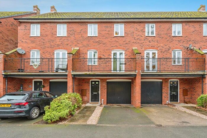 4 Bedroom Town House For Sale In The Laurels, Fazeley, Tamworth, B78