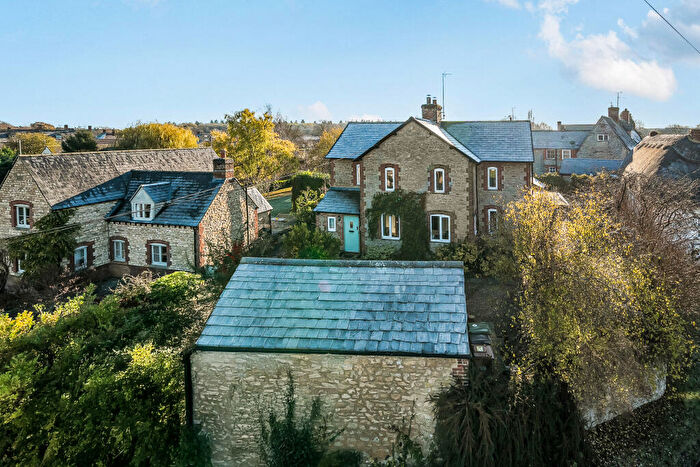 4 Bedroom Detached House For Sale In Oxford Square, Watchfield, Swindon, SN6