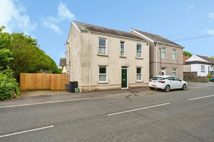 3 Bedroom Detached House For Sale In Monksford Street, Kidwelly, Carmarthenshire, SA17