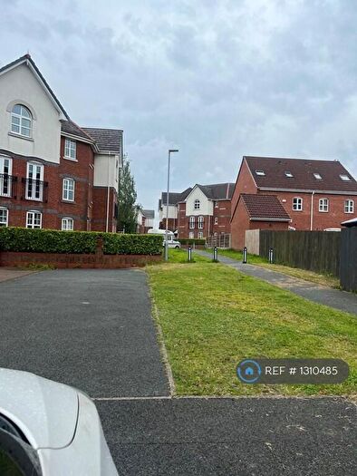 2 Bedroom Flat To Rent In Cromwell Avenue, Stockport, SK5