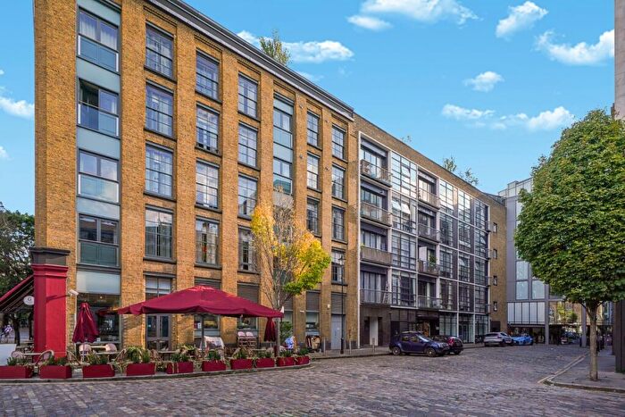 2 Bedroom Apartment To Rent In Spectrum House, St. Johns Square, Clerkenwell, EC1V