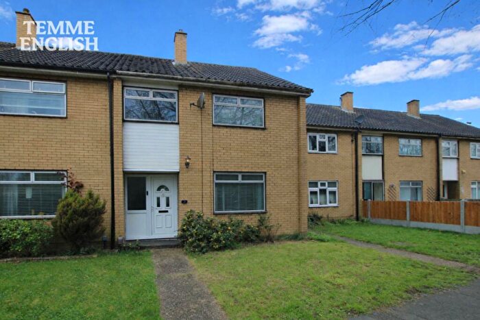 3 Bedroom Terraced House For Sale In Pamplins, Basildon, SS15