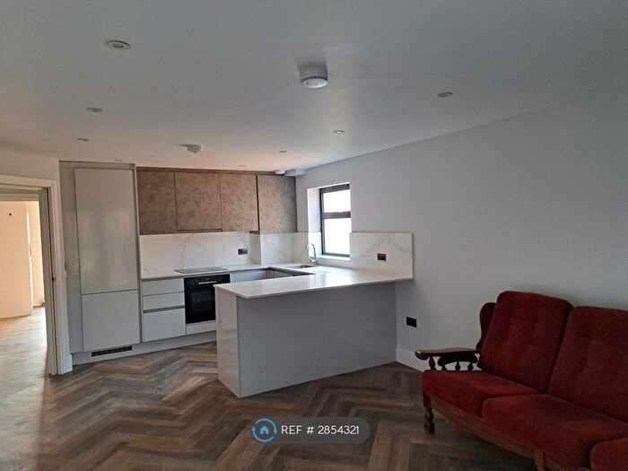 2 Bedroom Flat To Rent In Inicio House, Harrow, HA1