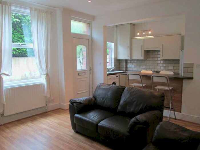3 Bedroom Terraced House To Rent In Salisbury Grove, Leeds, LS12