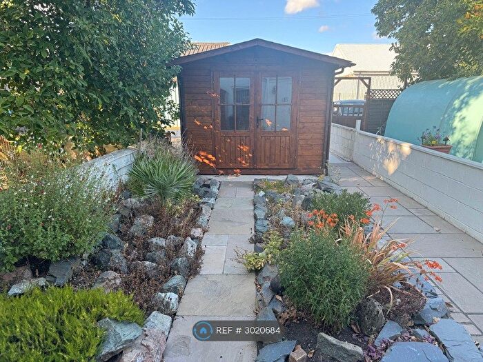 3 Bedroom Terraced House To Rent In Glassworks Cottages, Newport, NP20