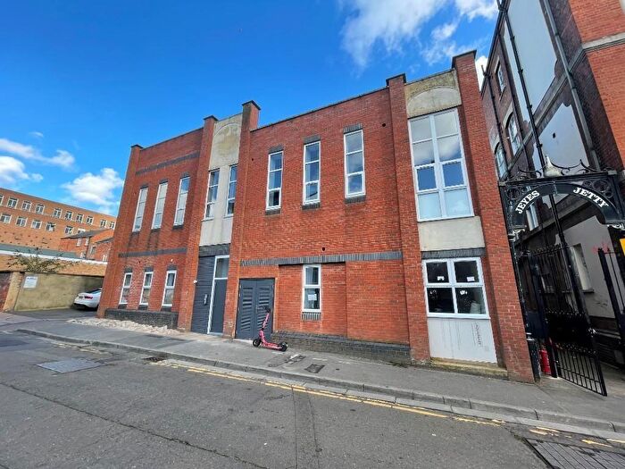 2 Bedroom Barn Conversion To Rent In College Street, Northampton, NN1