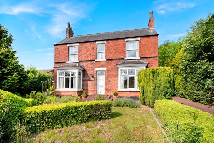 3 Bedroom Detached House For Sale In Great North Road, Scrooby, Doncaster, DN10