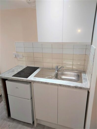 Studio To Rent In Saxonbury Close, Mitcham, CR4