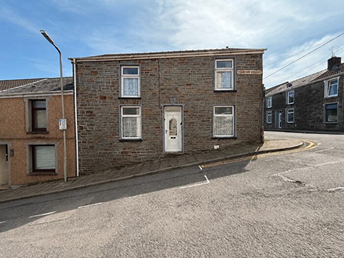 3 Bedroom End Of Terrace House For Sale In Fountain Street, Mountain Ash, Rhondda Cynon Taf, CF45