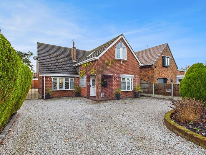 4 Bedroom Detached House For Sale In Ferry Lane, Woodmansey, Beverley, HU17